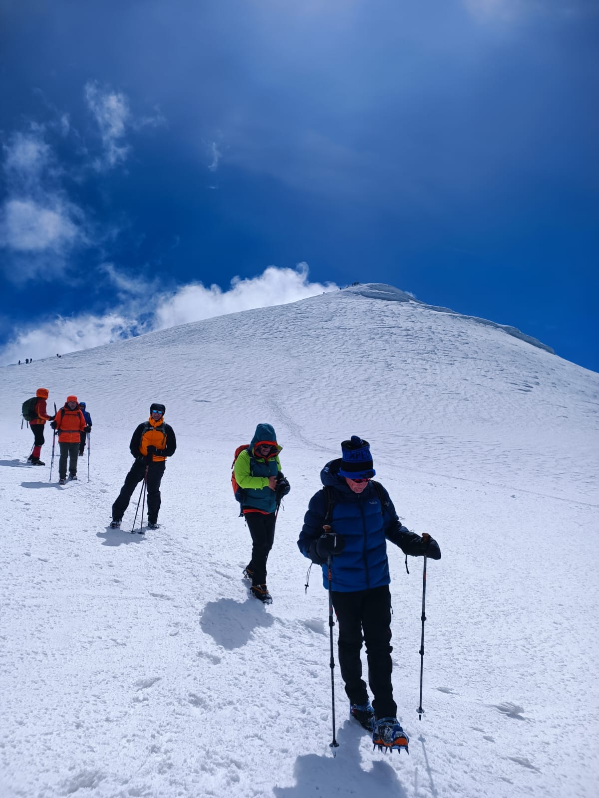 zirve-tutkusu (19) zirve-tutkusu (19)