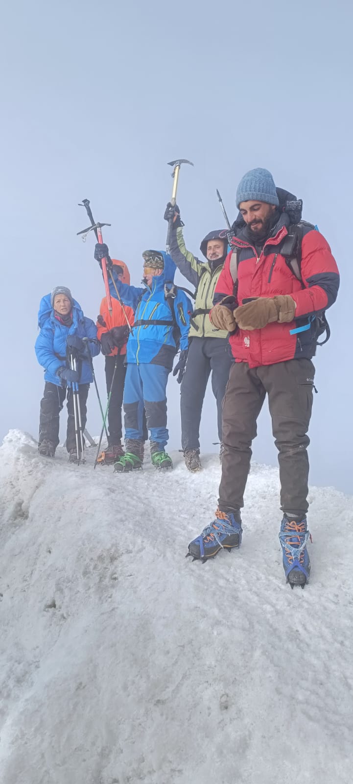 zirve-tutkusu (22) zirve-tutkusu (22)