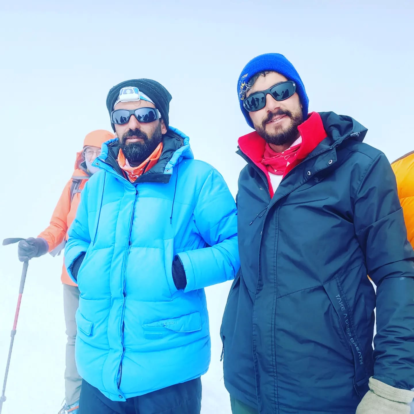 zirve-tutkusu (24) zirve-tutkusu (24)