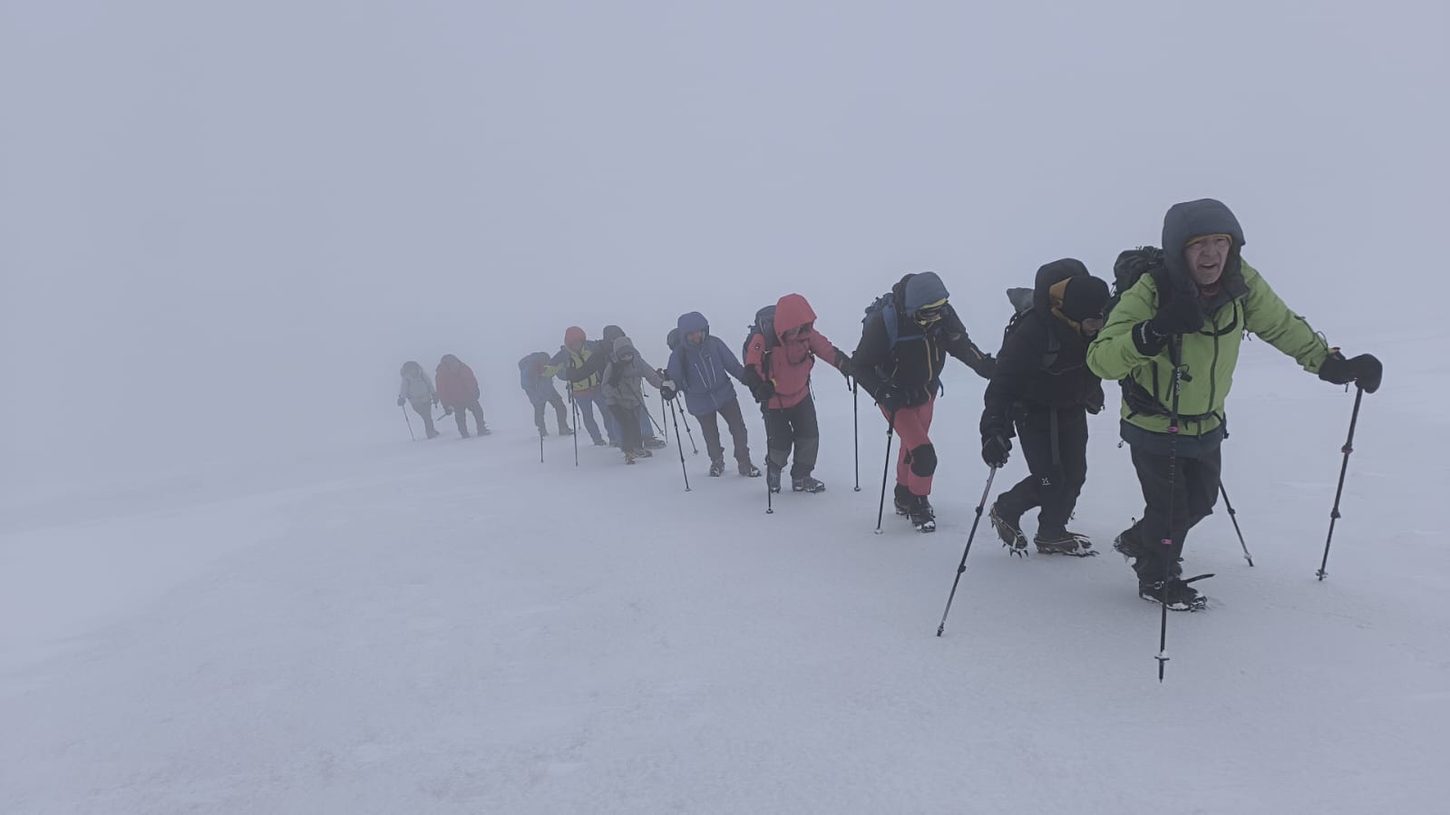 zirve-tutkusu (7) zirve-tutkusu (7)